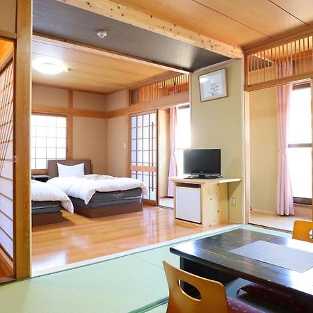 Ban-Ya Hot Spring Inn Yufu Eksteriør billede
