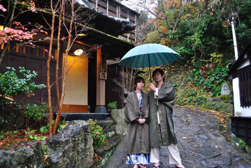 Ban-Ya Hot Spring Inn Yufu Eksteriør billede