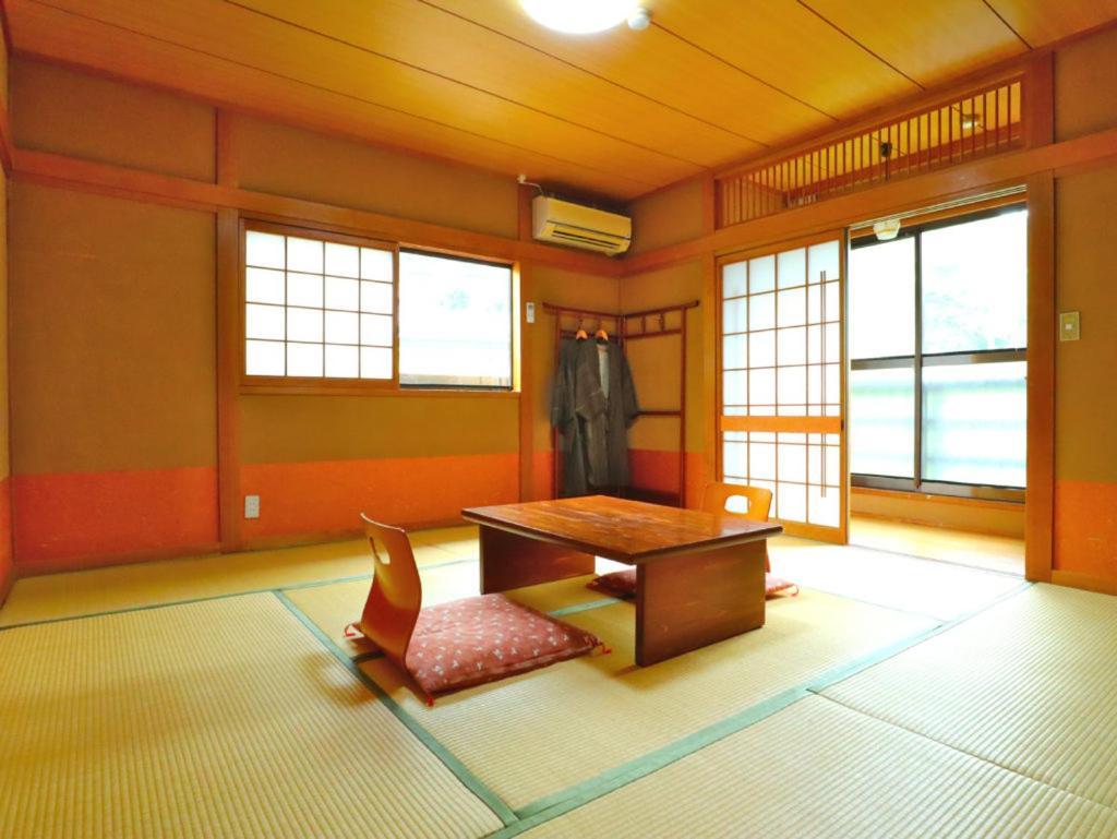 Ban-Ya Hot Spring Inn Yufu Eksteriør billede