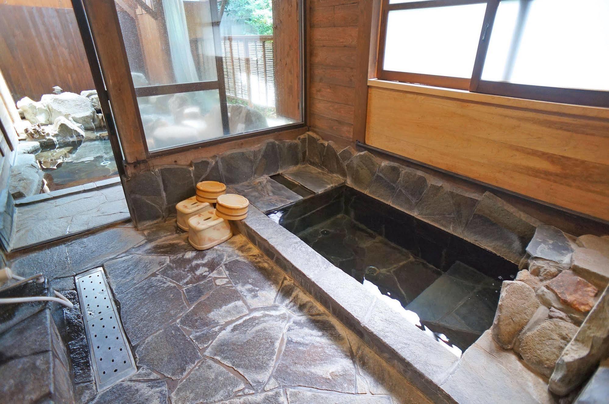 Ban-Ya Hot Spring Inn Yufu Eksteriør billede