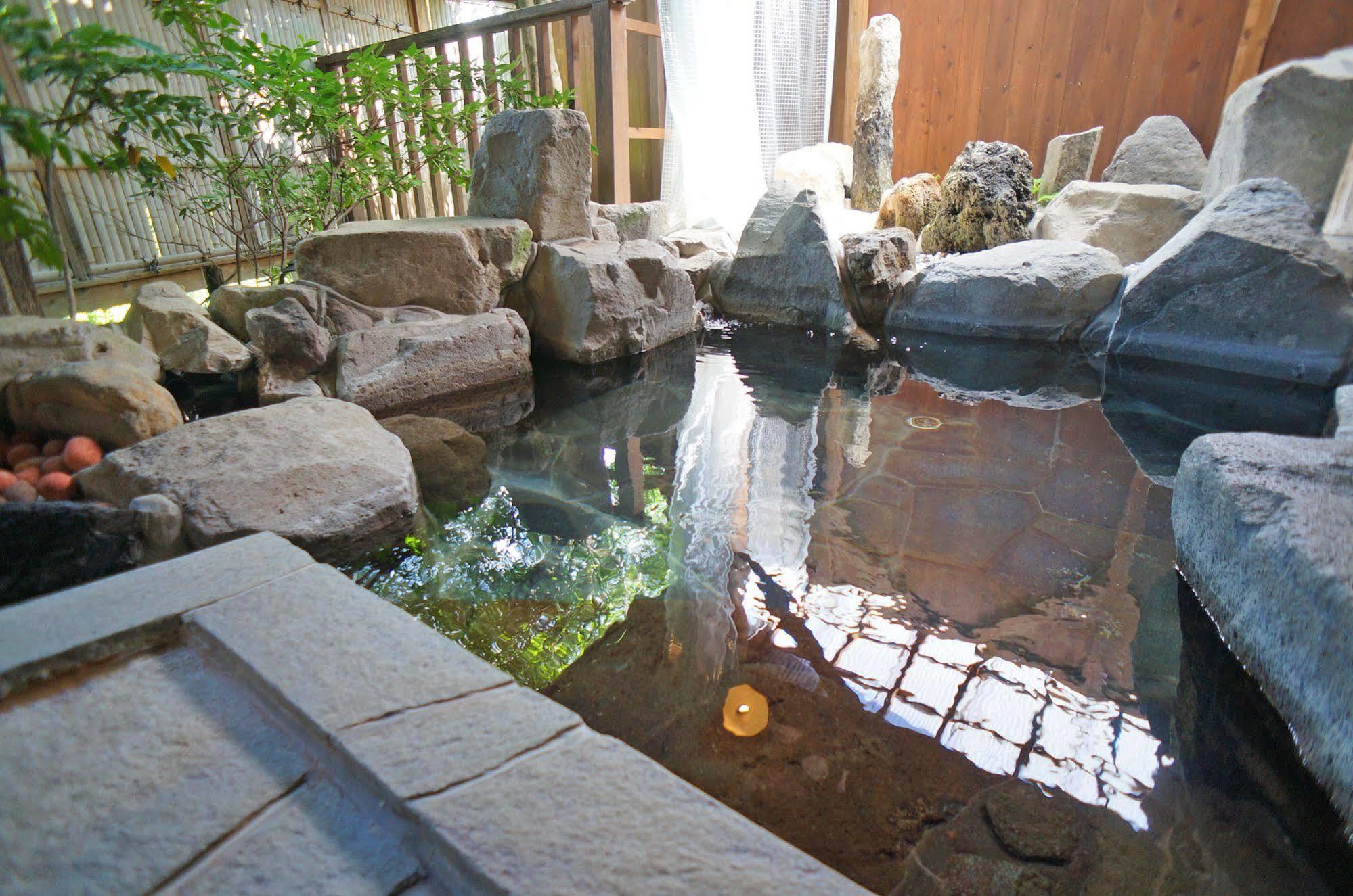 Ban-Ya Hot Spring Inn Yufu Eksteriør billede