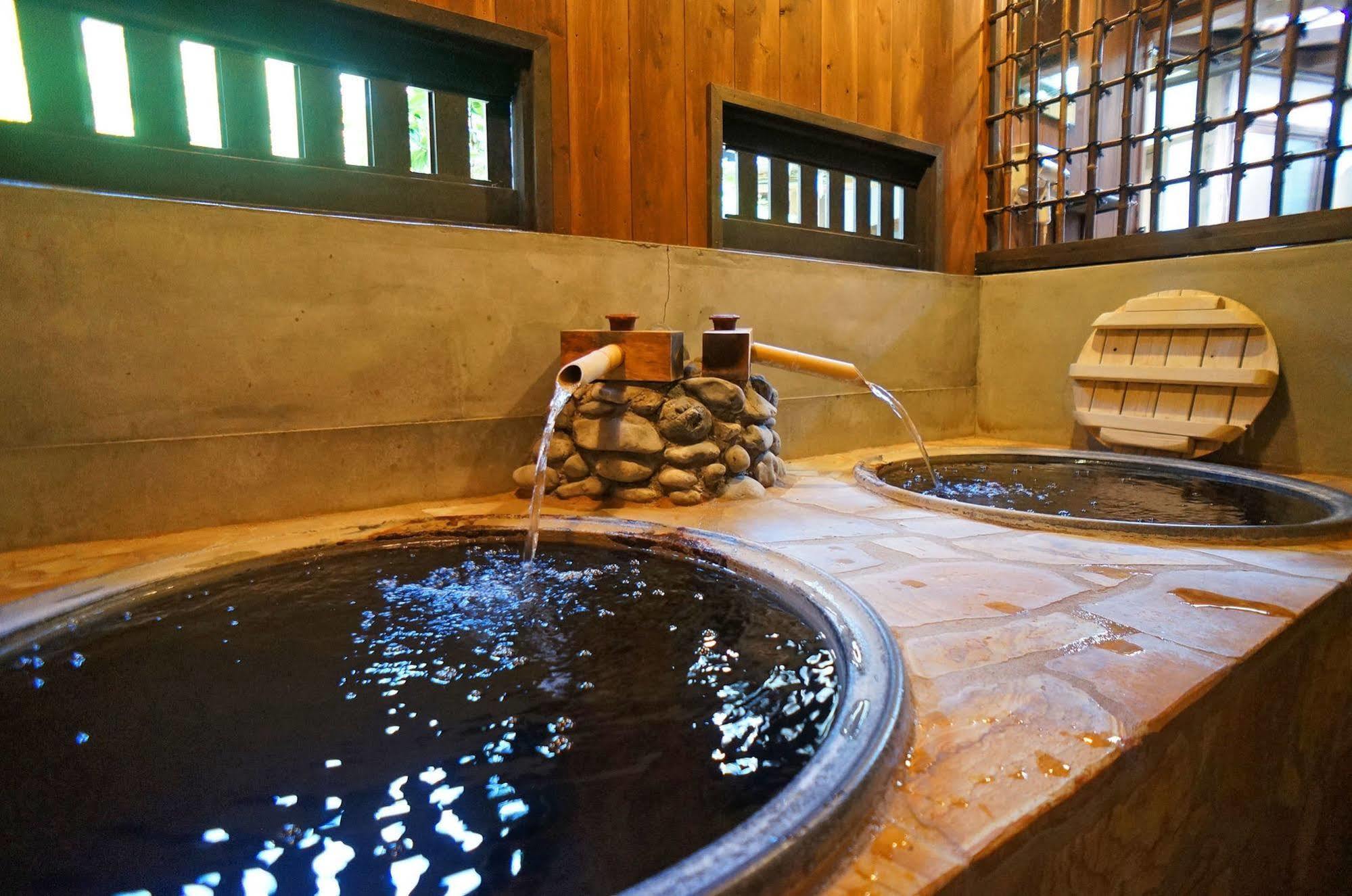 Ban-Ya Hot Spring Inn Yufu Eksteriør billede
